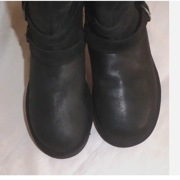 🎈FINAL SALE UGG Becket Black Distressed Leather Boots NEW * - Picture 10 of 16